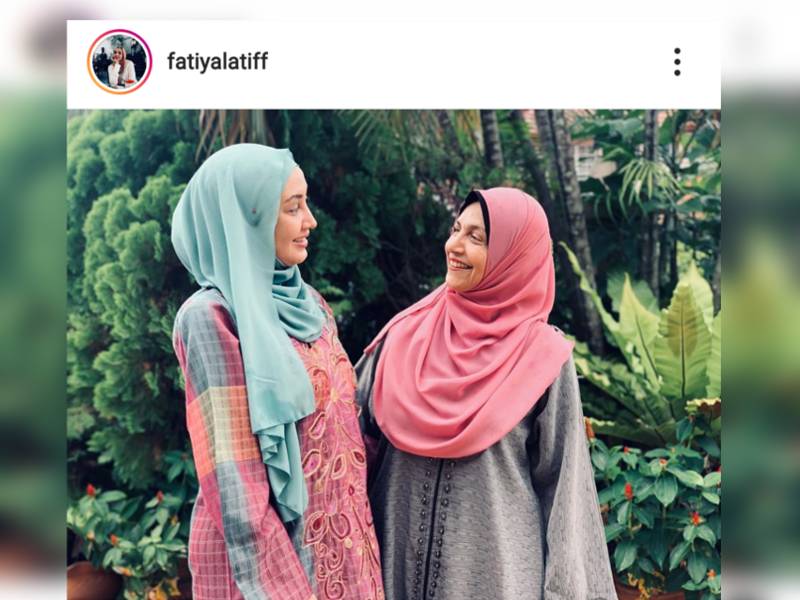 Fathia Latiff bersama ibunya. - Foto: Instagram Fathia Latiff