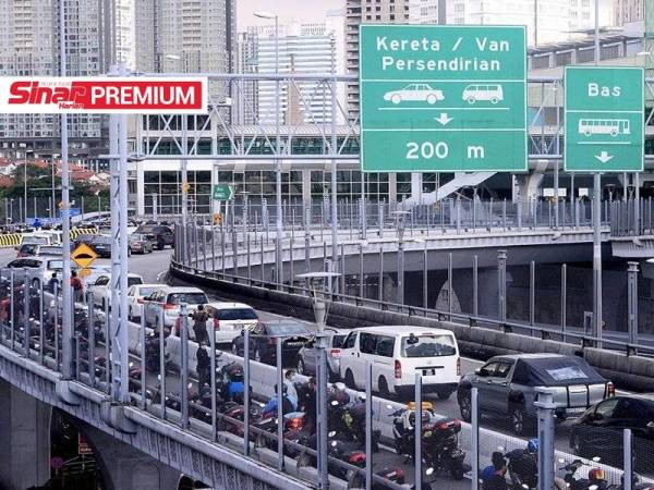 Tambak Johor yang menjadi laluan utama Malaysia-Singapura wajar dibuka secara berperingkat selepas penurunan jangkitan koronavirus (Covid- 19) di antara kedua-dua negara pada masa kini.