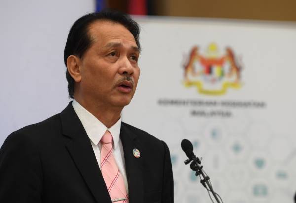 Ketua Pengarah Kesihatan Datuk Dr Noor Hisham Abdullah. -Foto Bernama