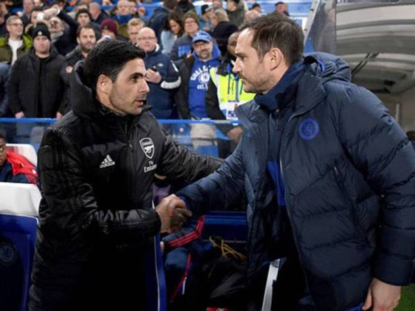 Arteta (kiri) berdepan tugasan jauh lebih sukar di Arsenal berbanding Lampard di Chelsea.