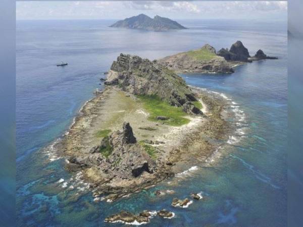 Pulau Senkaku yang menjadi pertikaian antara Jepun, China dan Taiwan. - Foto Agensi