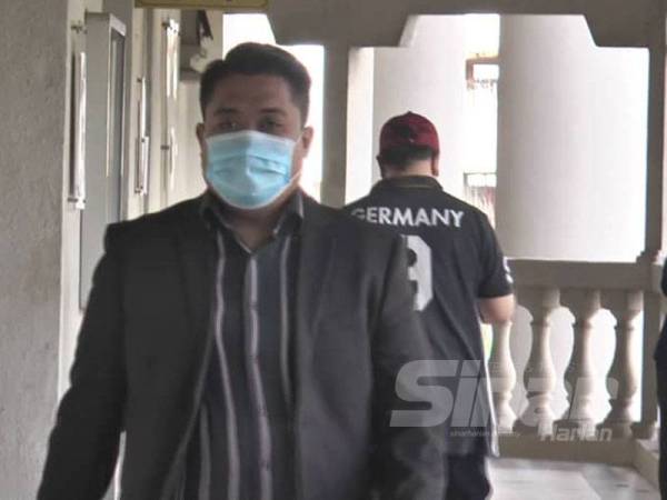 Ahmad Saiful Islam ketika berada di Mahkamah Majistret Kuala Lumpur hari ini.