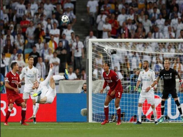 Aksi Bale ketika membenam cabaran Liverpool di pentas final Liga Juara-Juara dua tahun lalu.