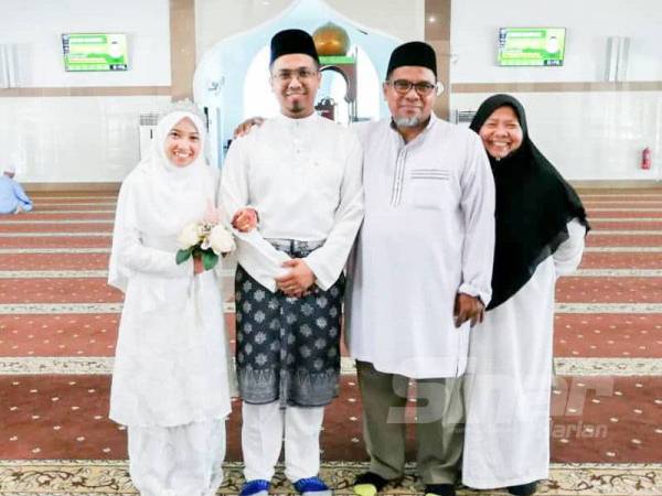 Siti Hajar selamat disatukan dengan suaminya, Muhammad Syarafi pada 22 Februari lalu.