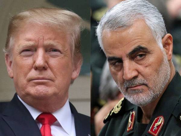 Trump (kiri) mengarahkan pembunuhan Soleimani di Baghdad pada 3 Januari lalu. - Foto: Agensi