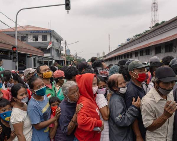 Kes positif Covid-19 di Indonesia berterusan meningkat, melepasi angka 57,000 kes, dan 2,934 kematian.