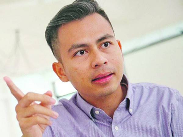 
FAHMI FADZIL