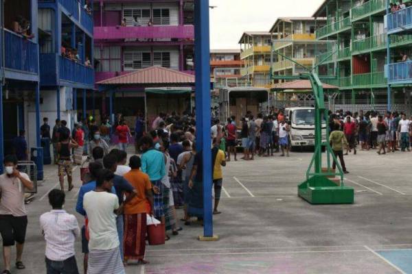 Majoriti kes baharu Covid-19 di Singapura masih membabitkan pekerja asing yang tinggal di asrama.