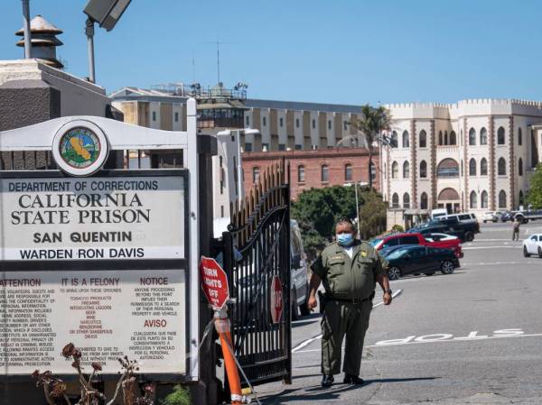 Kes Covid-19 dilaporkan meningkat mendadak di salah sebuah penjara tertua di California dengan lebih 1,000 banduan disahkan positif.