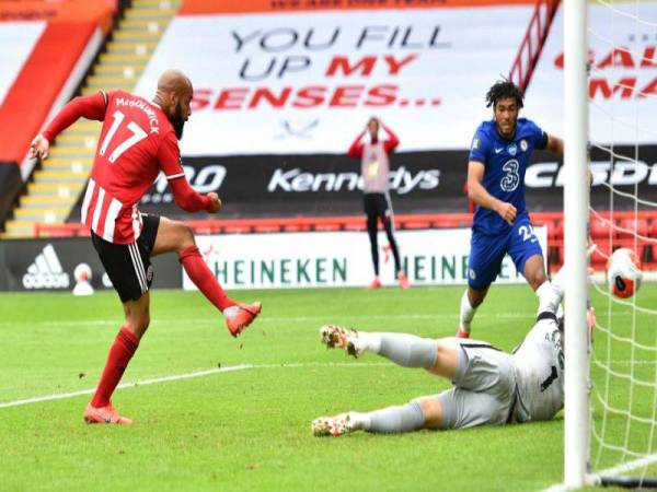 Pemain Sheffield United, David McGoldrick menjaringkan gol pada perlawanan berkenaan. - Foto sports.yahoo.com 