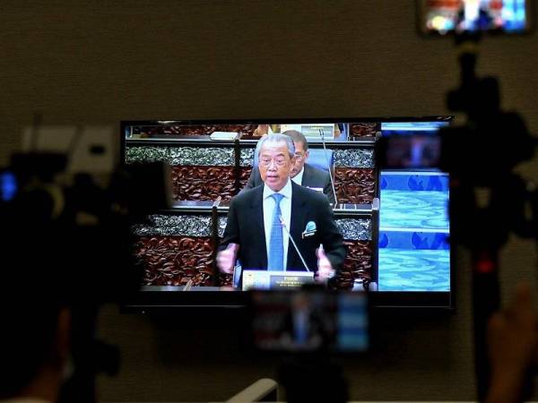 Muhyiddin pada hari pertama Persidangan Mesyuarat Kedua Penggal Ketiga, Parlimen Ke-14 di Bangunan Parlimen hari ini. Foto: Bernama