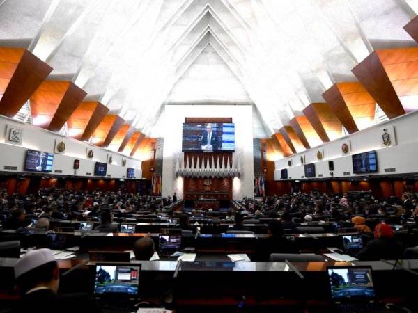  Dewan Rakyat -Foto Bernama