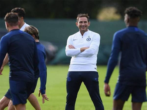 Lampard menuntut anak-anak buahnya lebih fokus ketika menentang United di Wembley awal pagi esok.