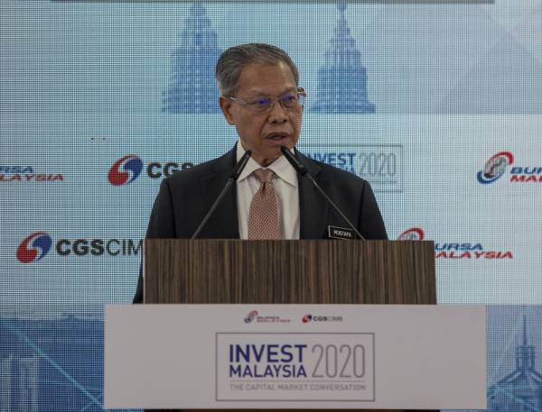 Mustapa ketika berucap pada majlis 'Invest Malaysia 2020' Siri 2 di Kuala Lumpur semalam.