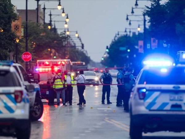 Seramai 14 cedera dalam insiden tembakan di Chicago. - Foto AP