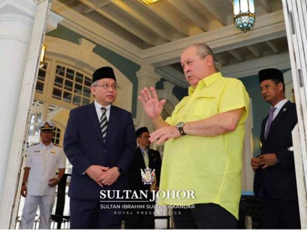 Sultan Johor Terima Menghadap Menteri Kesihatan