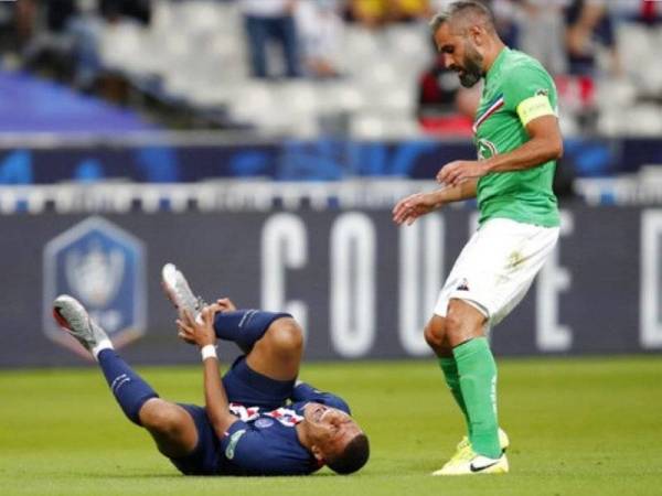 Mbappe mengalami kecederaan akibat terjahan Perin semasa perlawanan akhir Piala Perancis menentang Saint Etienne pada 24 Julai lalu.