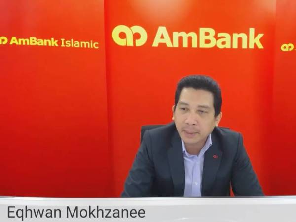 Eqhwan Mokhzanee memberi pandangan ketika sesi 1: Halal Quest pada Webinar Ambank BizConference hari ini.