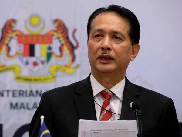 Ketua Pengarah Kesihatan Datuk Dr Noor Hisham Abdullah mengadakan sidang media berkaitan perkembangan penularan wabak COVID-19 di Kementerian Kesihatan hari ini.