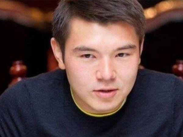 Aisultan Nazarbayev, 29, ditemui meninggal dunia di London pada hujung minggu, kematiannya disyaki akibat kegagalan jantung.