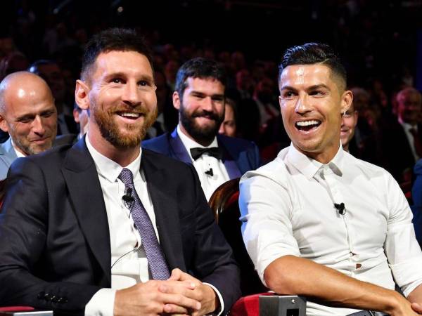 Messi dan Ronaldo disaran sertai Neymar di PSG.