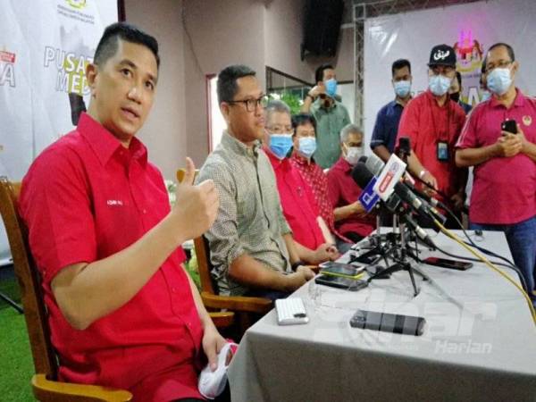 Mohamed Azmin pada sidang akhbar hari ini.