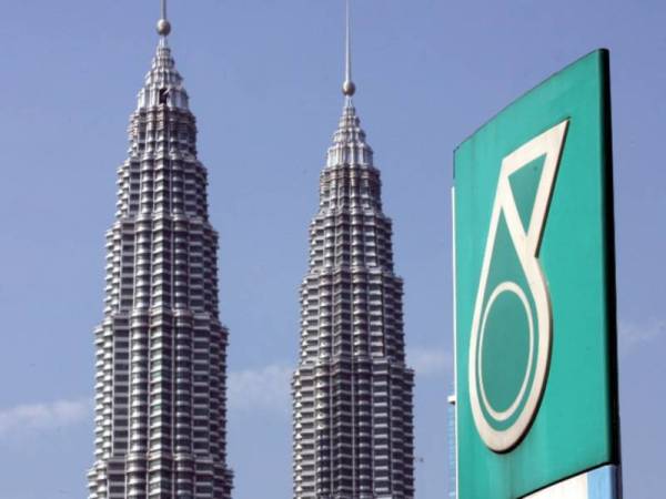 Sebanyak RM874.3 juta diperuntukkan Petroliam Nasional Berhad (Petronas) untuk membiayai lebih 3,426 pelajar di peringkat pengajian tinggi di seluruh negara menerusi Program Penajaan Pendidikan Petronas (PESP).