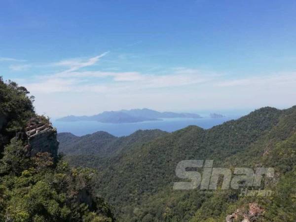 KPKT teliti cadangan melantik kontraktor pembersihan pantai di enam pulau sekitar Langkawi bagi mewujudkan sistem pengurusan sampah yang baik. Gambar hiasan. - FOTO SITI SHAHROSAMIRAH SHAHARMAN