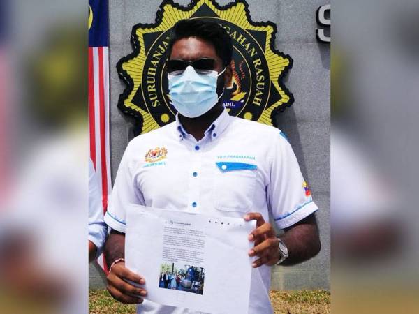 Prabakaran ketika ditemui di perkarangan Ibu Pejabat Suruhanjaya Pencegahan Rasuah Malaysia (SPRM) di sini hari ini.