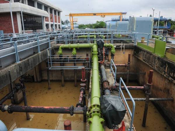 Keadaan LRA Sungai Selangor I di Bestari Jaya sebelum ini yang dihentikan operasi berikutan pencemaran bau. Gambar hiasan. - Foto Bernama