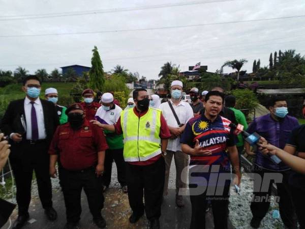 Pencemaran Sungai Gong Pas Selangor Desak Kilang Diroboh