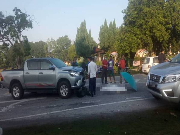 Keadaan mangsa yang terbabit nahas akibat sebuah kereta membuat pusingan U secara tiba-tiba dalam kejadian di Ipoh hari ini.