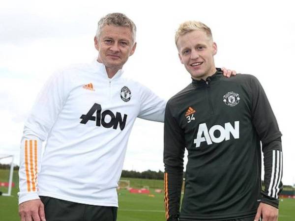 Ole Gunnar Solskjaer mendedahkan dia mula tertarik dengan kelibat bintang baharunya, Donny van de Beek sejak lima tahun lalu.