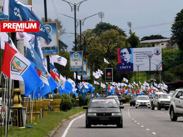 Pemandangan perang bendera antara parti-parti politik yang bertanding seperti BN, PN, Warisan Plus, Parti Cinta Sabah di Keningau. Gambar hiasan.