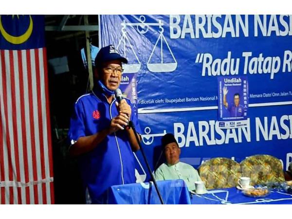 Kamarlin ketika hadir program ceramah calon BN DUN Lumadan di Pusat Daerah Mengundi (PDM) Lobuk, Beaufort.