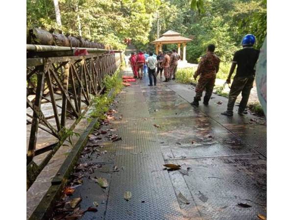 Operasi mencari dan menyelamat mangsa lemas di kawasan air terjun Burmese Pool, Bukit Larut semalam.