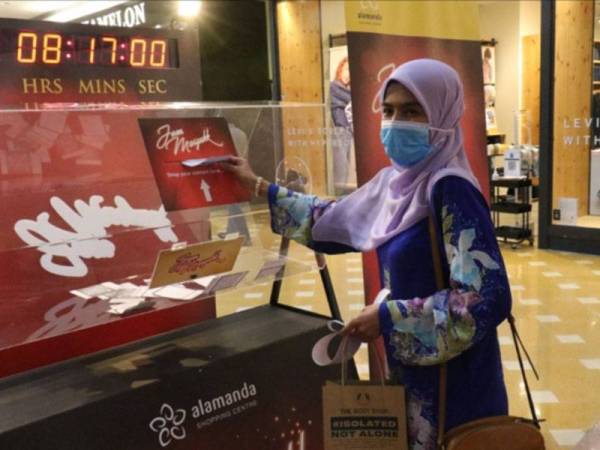 Alamanda menawarkan pelbagai hadiah seperti jongkong emas, rantai emas dan gelang emas serta baucar membeli belah bernilai antara RM1,000 hingga RM5,000 menerusi kempen Jom Masyukk sehingga 29 Oktober ini.