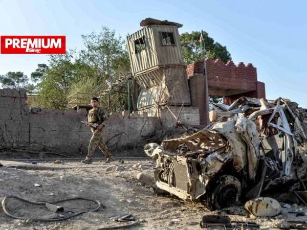 Bom kereta pernah digunakan oleh kumpulan-kumpulan pejuang dalam serangan ke atas bangunan kerajaan sekali gus menyebabkan keselamatan Afghanistan menjadi tidak stabil. - Foto AFP