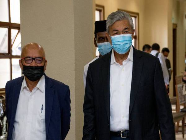 Ahmad Zahid berdepan 47 pertuduhan dengan 12 daripadanya membabitkan pecah amanah, lapan rasuah dan 27 pengubahan wang haram membabitkan puluhan juta ringgit dana milik Yayasan Akalbudi. Foto Bernama