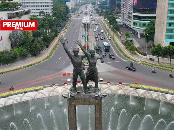 Indonesia menjadi sasaran perniagaan aplikasi SHAREit kerana ia mempunyai penduduk keempat teramai di dunia. - Foto AFP