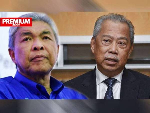 Pemerhati politik negara berpendapat Muhyiddin (kanan)tiada pilihan lain daripada beralah atau berunding untuk mencari penyelesaian serta formula baharu dengan UMNO yang dipimpin Datuk Seri Dr Ahmad Zahid Hamidi.