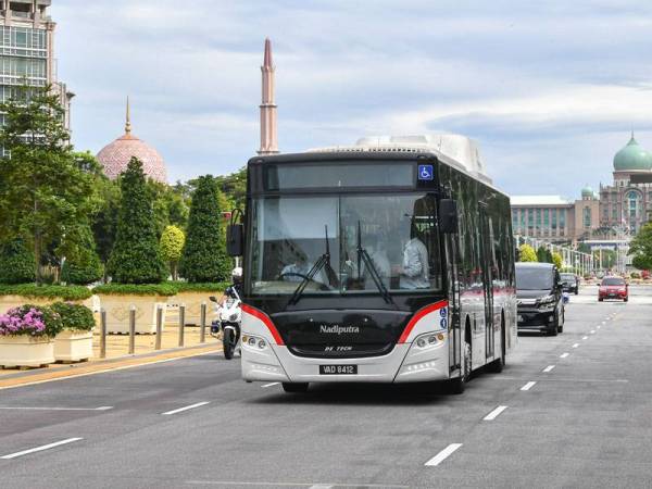 Kementerian Wilayah Persekutuan (KWP) menerusi agensinya Perbadanan Putrajaya (PPj) memperkenalkan perkhidmatan bas percuma bagi kawasan sekitar Putrajaya bermula 1 November 2020.