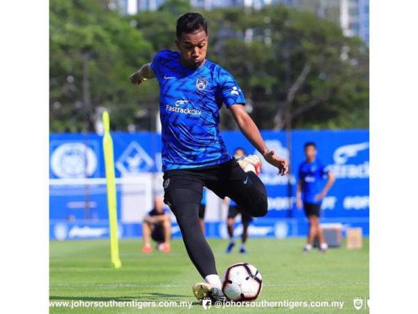 Adam mula menyertai JDT pada musim 2019.