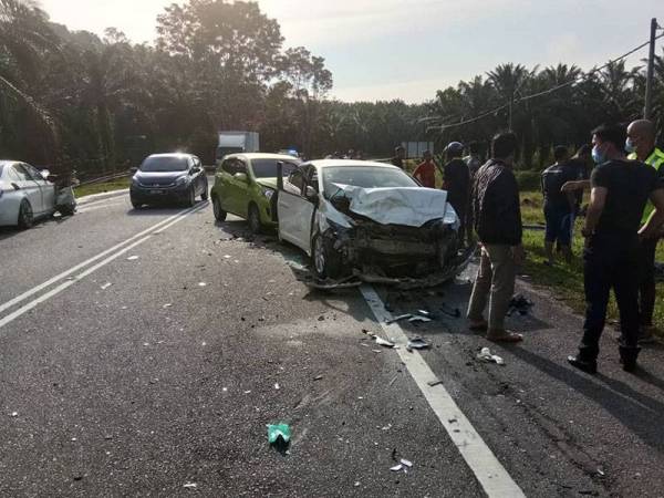 Seorang Maut Empat Parah Nahas Empat Kenderaan