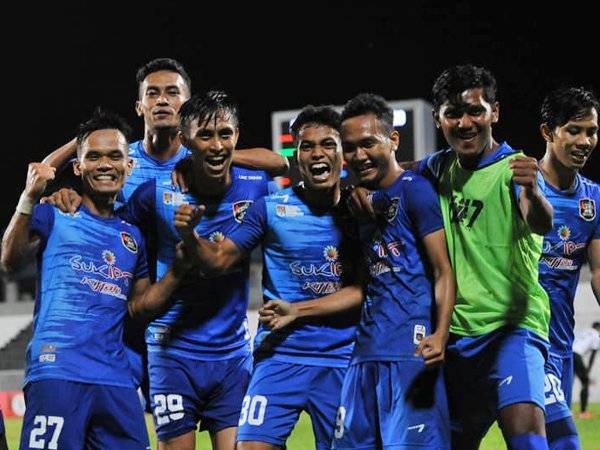 UKM FC masih boleh berbangga apabila menduduki tangga kesembilan Liga Premier musim ini. - Foto Facebook UKM FC