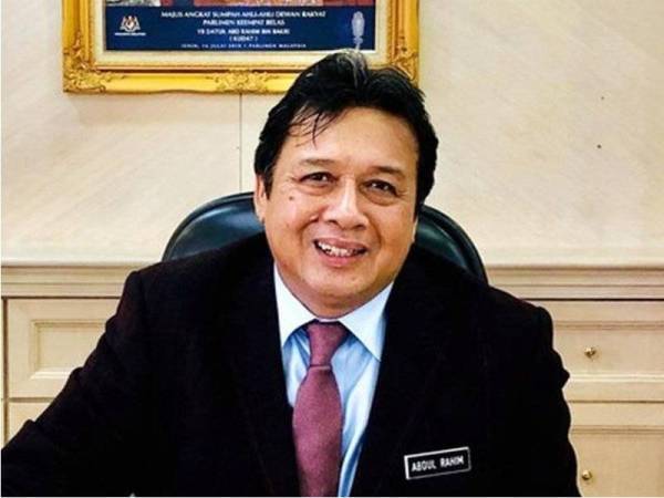 Timbalan Menteri Kewangan I, Datuk Abd Rahim Bakri 