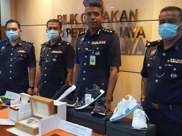 Anggota Polis Dicekup Seludup Pati