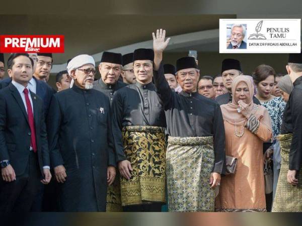 Kerajaan Perikatan Nasional dilanda badai selepas dikhabarkan beberapa rakan gabungan mungkin akan menarik sokongan terhadap Perdana Menteri.