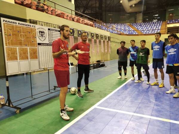 Gerard Casas kembali ke Kuantan selepas hampir enam bulan di Sepanyol.