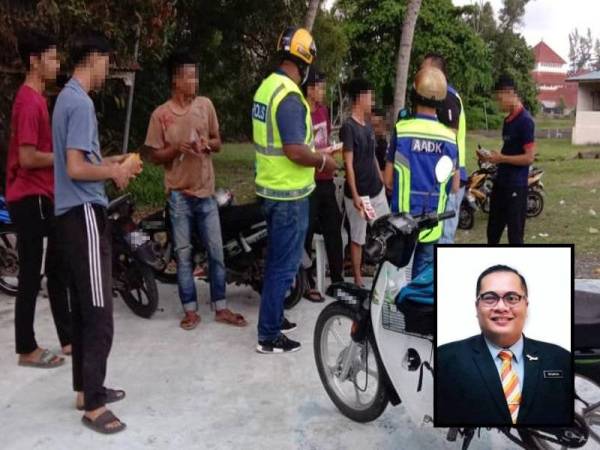 Anggota AADK yang melakukan rondaan bermotosikal mendekati sekumpulan remaja yang sedang melepak di sebuah kampung di Rantau Abang Dungun. Foto Ihsan AADK Terengganu. Gambar kecil: Rusmizal Ibrahim 